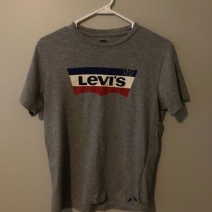Levis tee